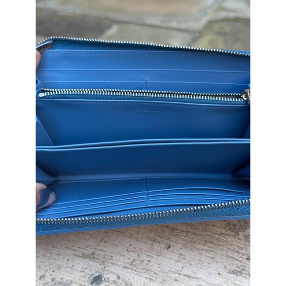 Prada Diagramme zippy wallet - blue quilted nappa calfskin leather Pristine - Picture 4 of 5